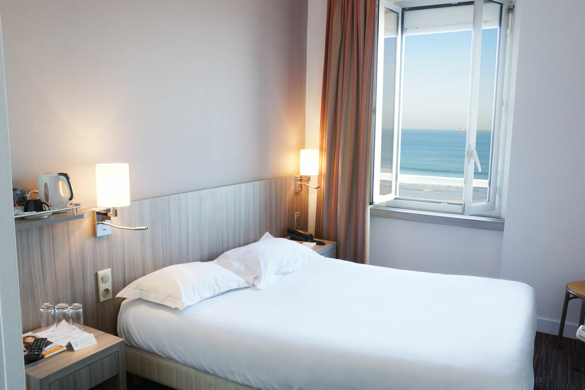 Hotel Le Jersey Сен Мало Екстериор снимка